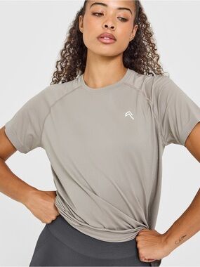 Oner Active Go To Seamless Loose Top warm Sand Small